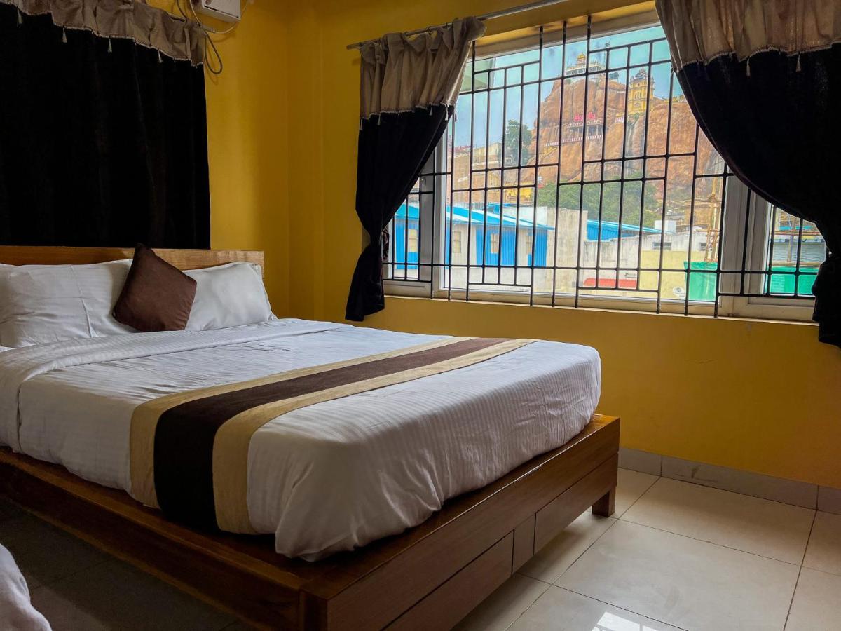 Le Hotel Host Tiruchirappalli Екстер'єр фото