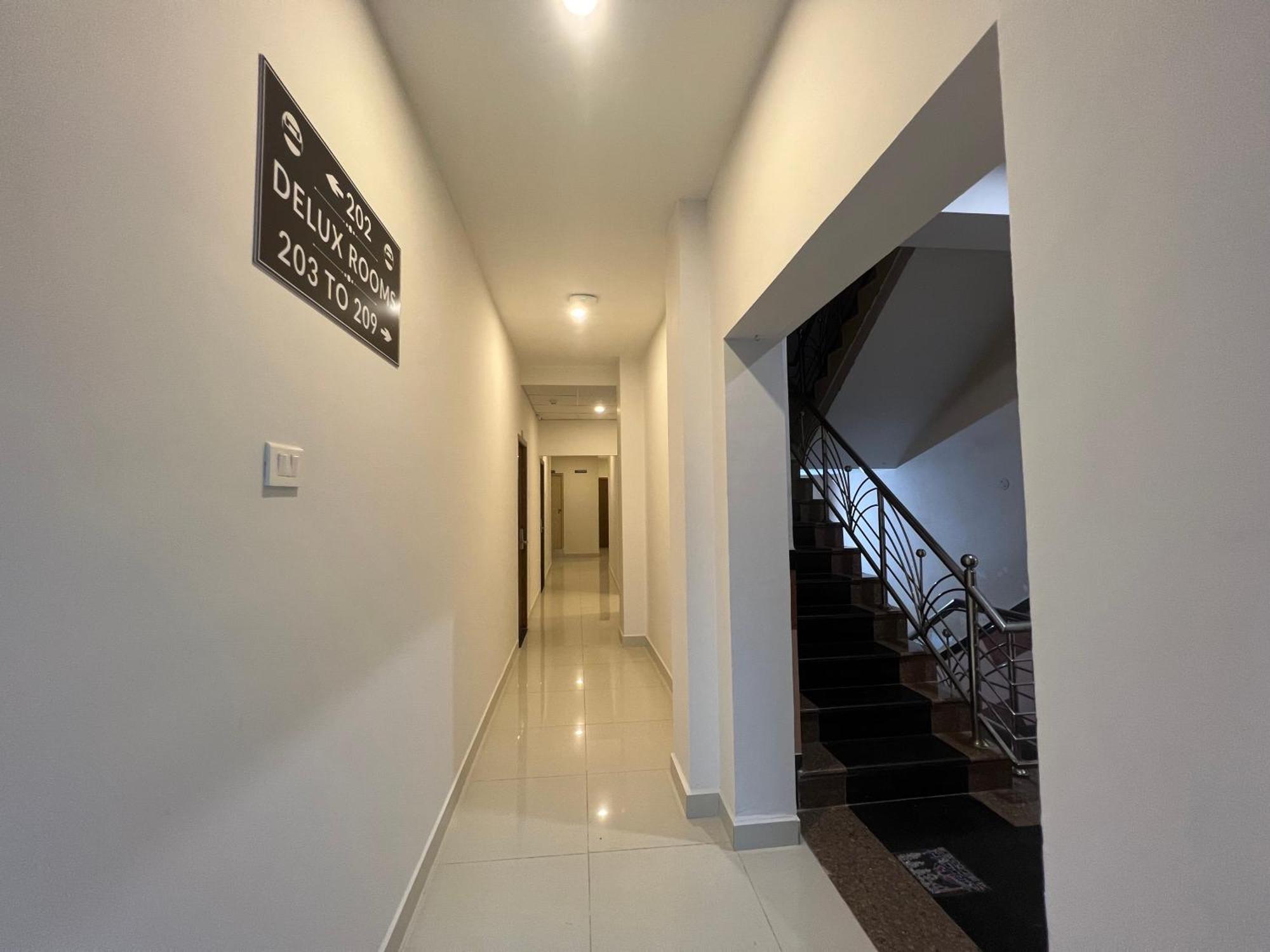 Le Hotel Host Tiruchirappalli Екстер'єр фото