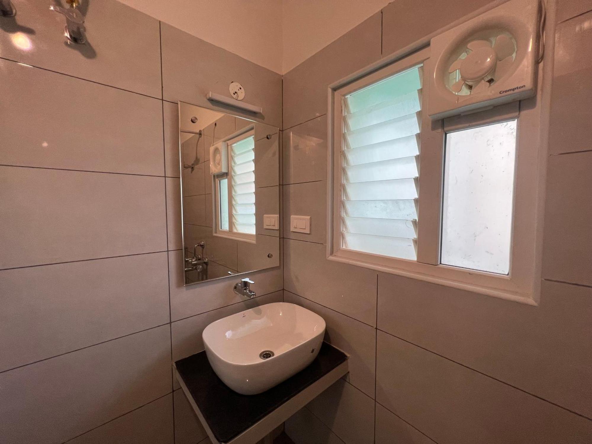 Le Hotel Host Tiruchirappalli Екстер'єр фото