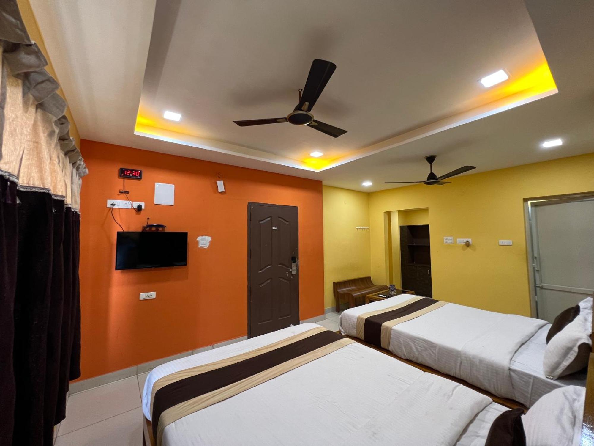 Le Hotel Host Tiruchirappalli Екстер'єр фото